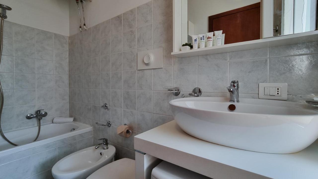 Italianway - Fauche 9 Apartment Милано Екстериор снимка